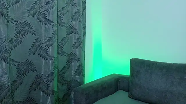 Snapshot of Misscarolsph chatting on 13, 4, 2026 Misscarolsph online show from 13, 4, 2026