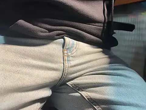 Max 965 online show from 15, 11, 2025