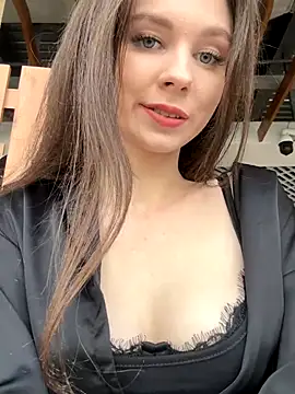 MilaBee online show from 31, 10, 2025