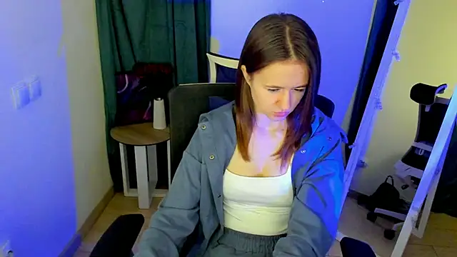 Catherine e online show from 9, 10, 2025