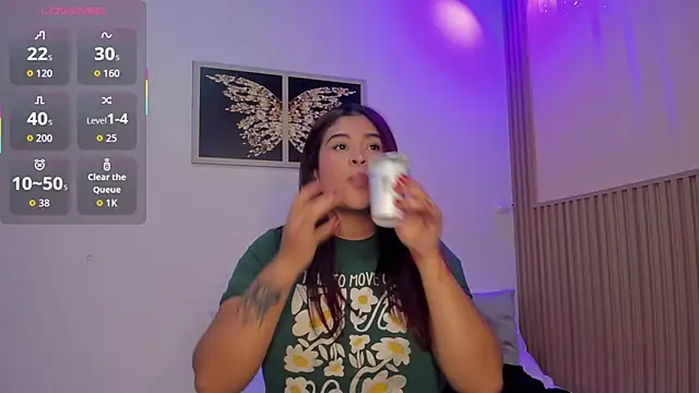 Snapshot of sharonscoth chatting on 4, 4, 2026 sharonscoth online show from 4, 4, 2026