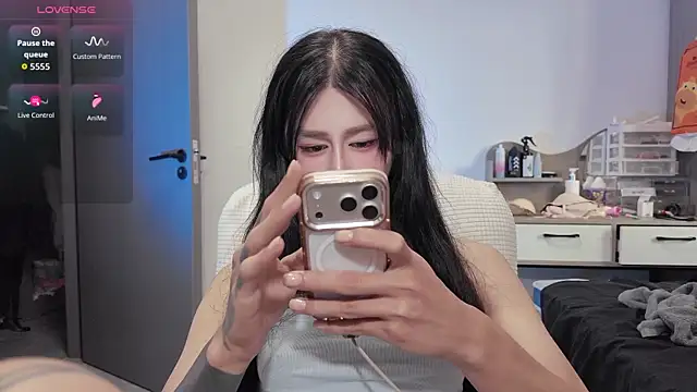 Rainbow-sweet online show from 11, 4, 2026