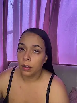 Snapshot of Deepika_padukoneNisha chatting on 4, 5, 2026 Deepika padukoneNisha online show from 4, 5, 2026