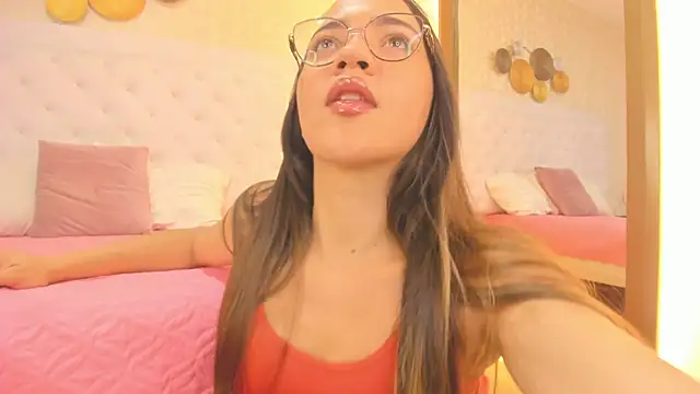 Snapshot of debora_scoot chatting on 1, 11, 2025 debora scoot online show from 1, 11, 2025