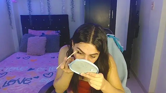 Snapshot of Lyaa_Cute chatting on 6, 3, 2026 Lyaa Cute online show from 6, 3, 2026