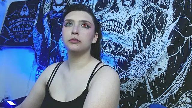 Snapshot of mikaskullcs chatting on 8, 3, 2026 mikaskullcs online show from 8, 3, 2026