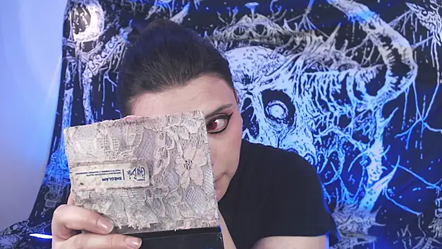 Snapshot of mikaskullcs chatting on 28, 4, 2026 mikaskullcs online show from 28, 4, 2026