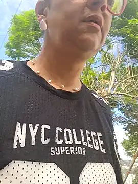 Amadamilf1980 online show from 22, 10, 2025