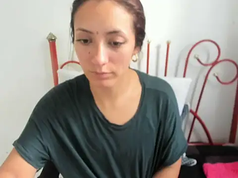 DulceXmile online show from 18, 11, 2025