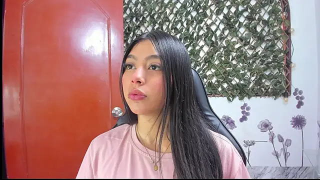 Sarahbrowm  online show from 27, 9, 2025