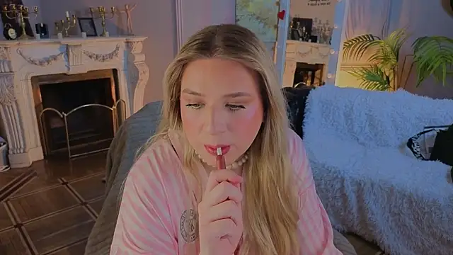 Jes Solar online show from 2, 4, 2026