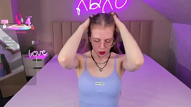 Snapshot of Joann_Shermann chatting on 1, 5, 2026 Joann Shermann online show from 1, 5, 2026