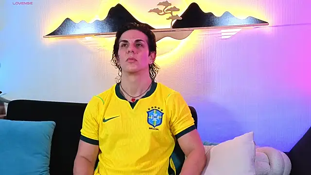 Snapshot of Almiboys chatting on 9, 4, 2026 Almiboys online show from 9, 4, 2026