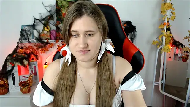 Snapshot of Lucky_Lana chatting on 23, 10, 2025 Lucky Lana online show from 23, 10, 2025