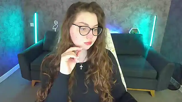 LuxSopphia online show from 12, 4, 2026