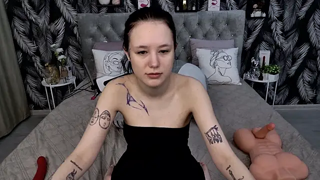 CarolineTenders online show from 27, 11, 2025