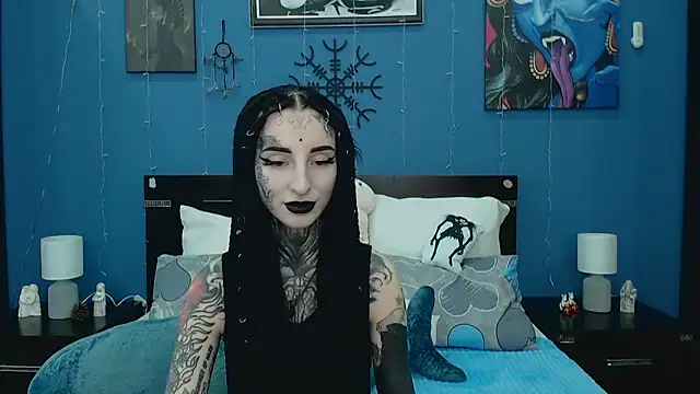Snapshot of Velvetbat chatting on 23, 4, 2026 Velvetbat online show from 23, 4, 2026