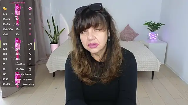 Nika Light online show from 24, 11, 2025