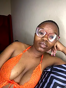 YummyMelanin117 online show from 2, 12, 2025