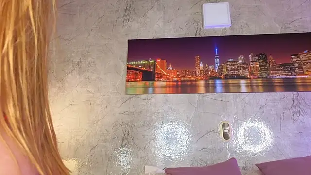 Snapshot of zaraquiinn chatting on 31, 3, 2026 zaraquiinn online show from 31, 3, 2026