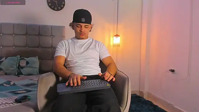 samxx muscle online show from 29, 11, 2025