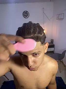 Snapshot of samxx_muscle chatting on 9, 4, 2026 samxx muscle online show from 9, 4, 2026