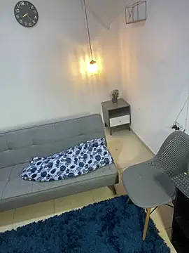 Snapshot of samxx_muscle chatting on 12, 4, 2026 samxx muscle online show from 12, 4, 2026