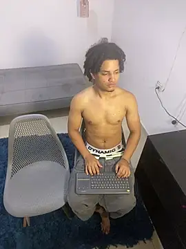 Snapshot of samxx_muscle chatting on 20, 4, 2026 samxx muscle online show from 20, 4, 2026