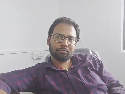 Snapshot of UAjit chatting on 4, 6, 2026 UAjit online show from 4, 6, 2026