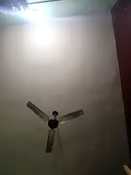 Snapshot of Eshwari_Chopra chatting on 12, 4, 2026 Eshwari Chopra online show from 12, 4, 2026