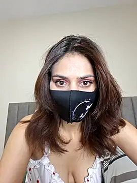 Assil sexy online show from 1, 8, 2026
