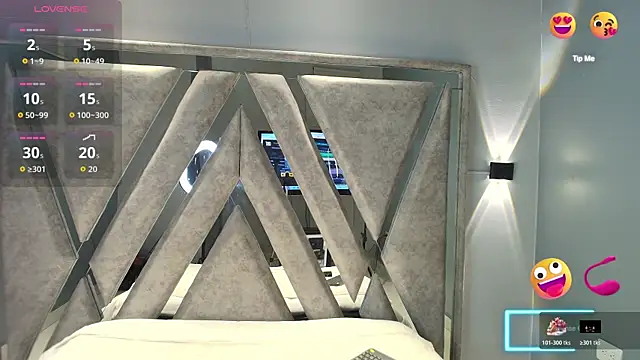 Elaine87  online show from 10, 11, 2025