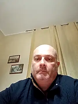 Alexis Bull online show from 4, 2, 2026