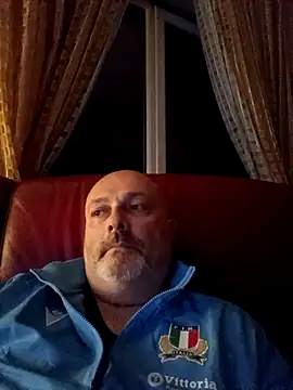 Snapshot of Alexis_Bull chatting on 18, 4, 2026 Alexis Bull online show from 18, 4, 2026