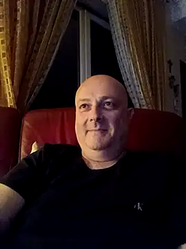 Snapshot of Alexis_Bull chatting on 19, 4, 2026 Alexis Bull online show from 19, 4, 2026