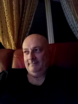 Snapshot of Alexis_Bull chatting on 20, 4, 2026 Alexis Bull online show from 20, 4, 2026