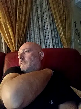 Snapshot of Alexis_Bull chatting on 25, 4, 2026 Alexis Bull online show from 25, 4, 2026