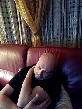 Snapshot of Alexis_Bull chatting on 6, 5, 2026 Alexis Bull online show from 6, 5, 2026