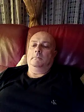 Snapshot of Alexis_Bull chatting on 7, 5, 2026 Alexis Bull online show from 7, 5, 2026