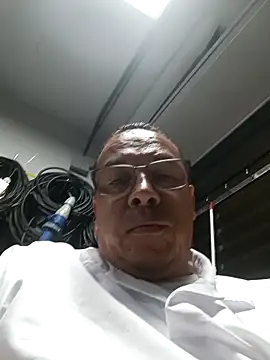 Snapshot of OrionStone chatting on 25, 9, 2025 OrionStone online show from 25, 9, 2025