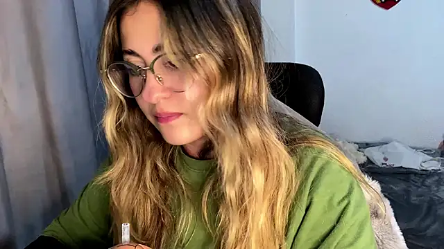 emma  bell  online show from 14, 11, 2025