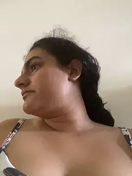 Snapshot of carlafox05 chatting on 6, 4, 2026 carlafox05 online show from 6, 4, 2026