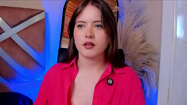 Snapshot of viol_collins__ chatting on 10, 9, 2025 viol collins   online show from 10, 9, 2025