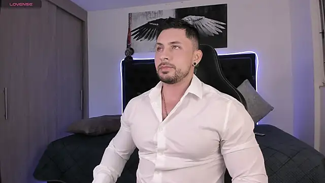 Snapshot of santi_aesthetic chatting on 9, 5, 2026 santi aesthetic online show from 9, 5, 2026