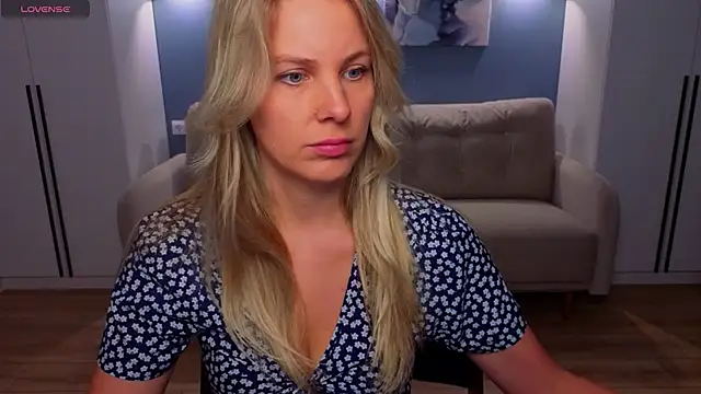 Snapshot of MelanieBennett chatting on 18, 6, 2026 MelanieBennett online show from 18, 6, 2026