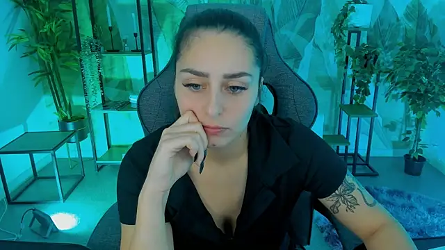 ValeriiMills online show from 3, 11, 2025