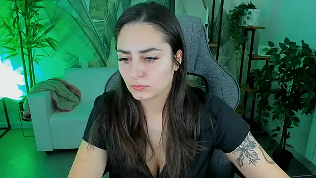 Snapshot of ValeriiMills chatting on 7, 1, 2026 ValeriiMills online show from 7, 1, 2026