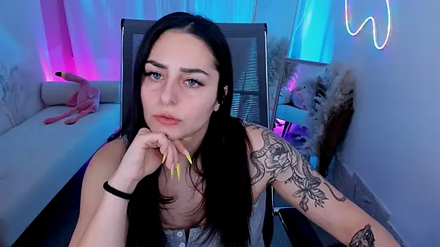 Snapshot of ValeriiMills chatting on 12, 2, 2026 ValeriiMills online show from 12, 2, 2026