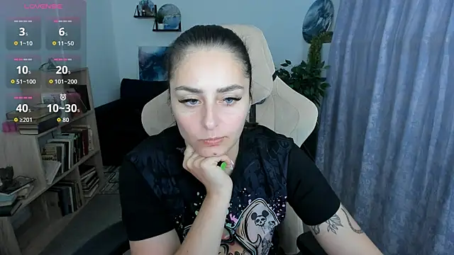 Snapshot of ValeriiMills chatting on 25, 5, 2026 ValeriiMills online show from 25, 5, 2026