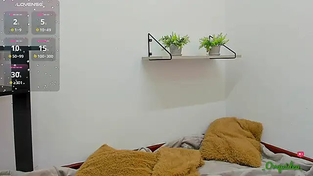 Snapshot of _Orquidea_ chatting on 15, 11, 2025 Orquidea online show from 15, 11, 2025